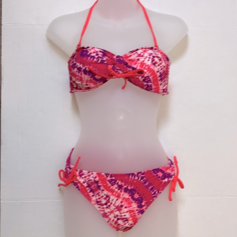 *California Waves Hot Pink Tie Dye Size Medium Bandeau Top & Bottoms A62